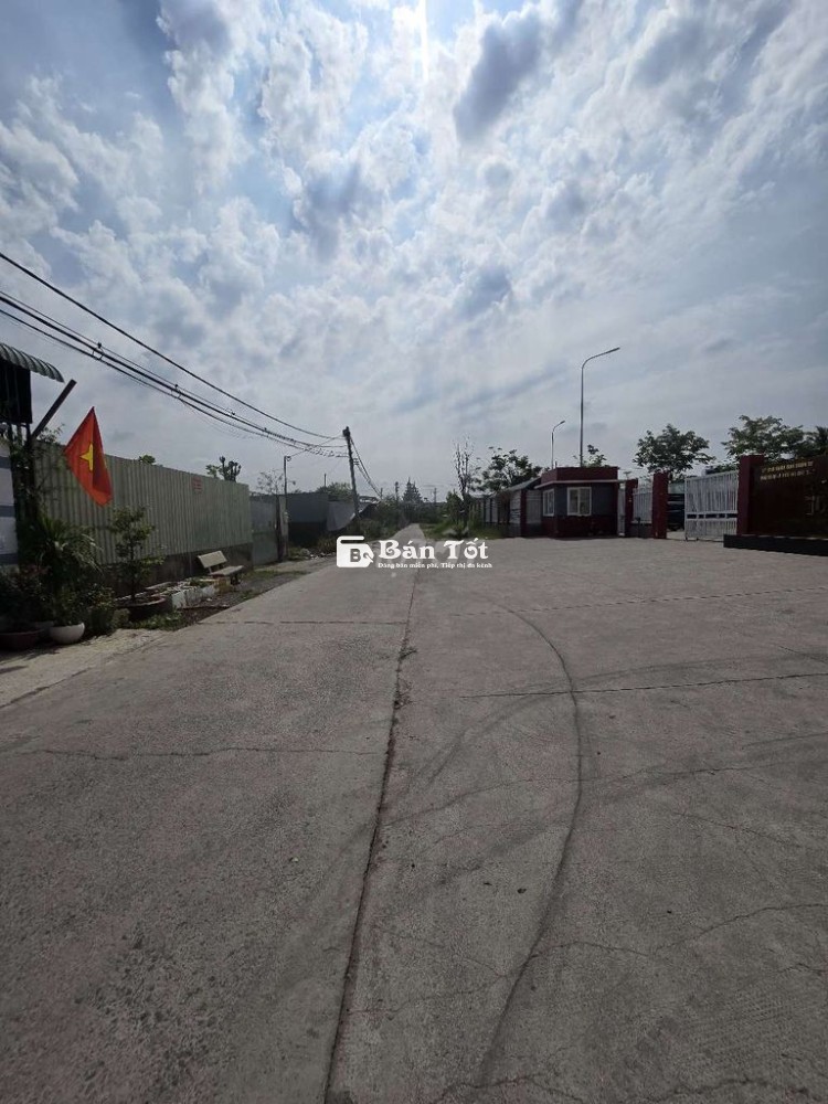 ĐẤT ĐỐI DIỆN TRƯỜNG THCS TÔ NGỌC VÂN,DT:80m2,SHR, GIÁ 4.5 TỶ