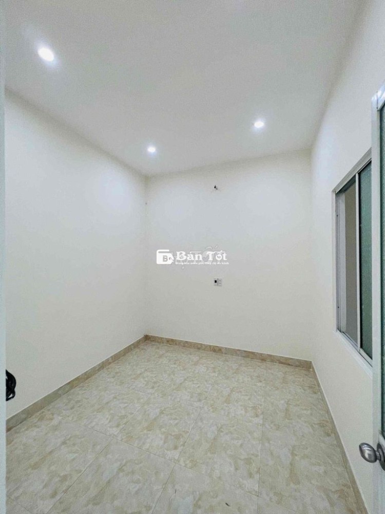 Bán nhà 3.5 tầng 60m3 gần cầu rồng