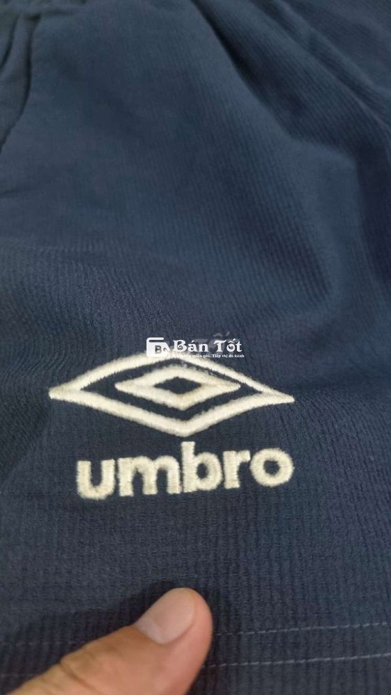 Quần Sọt: Umbro