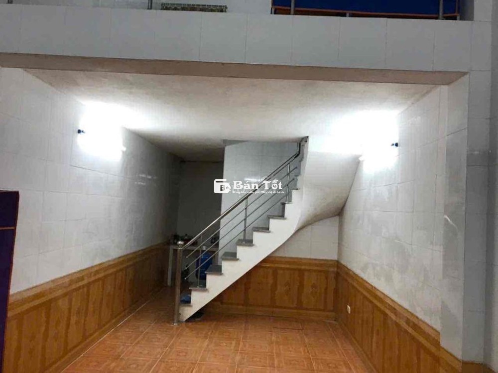 Nhà ở ngõ diện tích 33m2, 1 sàn 1 gác lửng, 2 nhà vệ sinh