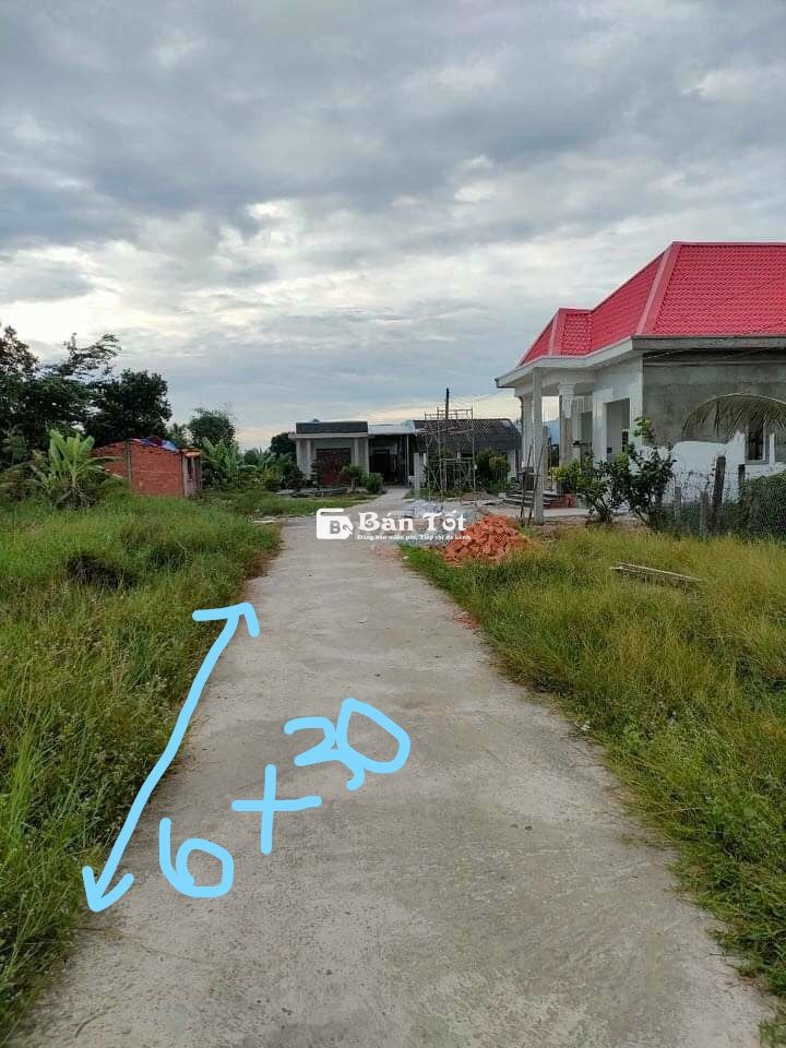 đất sổ đỏ 180m2 tân trụ