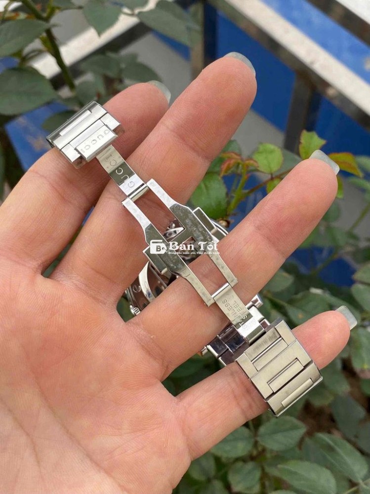 Đồng hồ Automatic chính hãng Thụy Sĩ - Gucci Automatic Thụy Sỹ chính hẩng hàng sưu tầm đã qua sử dụng  