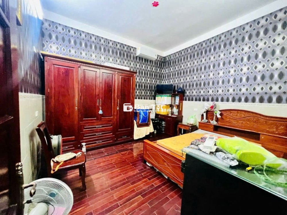 Nóng_Nhà Mặt tiền gần Chợ TĐ,109m2 Ngang 5.6m Vuông vức, Hoàn công đủ