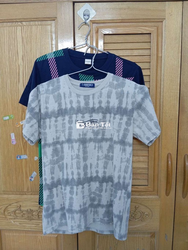2 áo hiệu size s-m 55-65kg