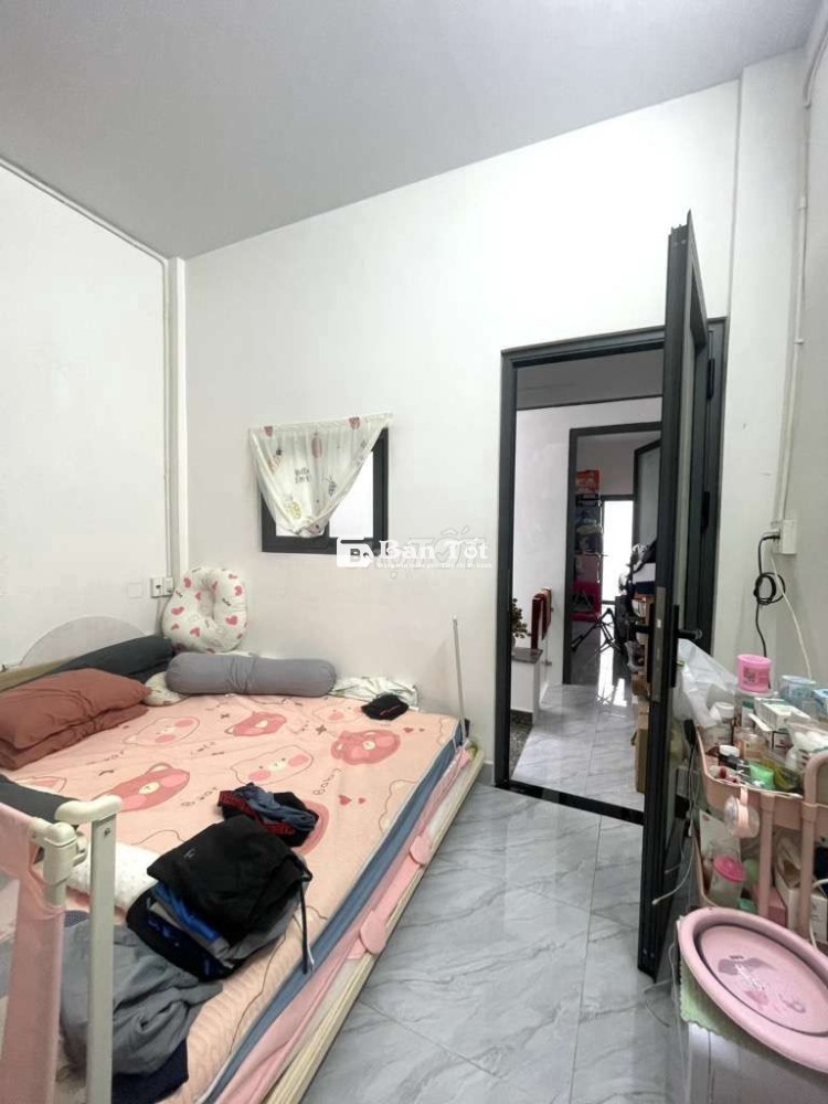 Bán nhà, Kênh Tân Hoá, 4m x 10m, hẻm xe hơi, sát mặt tiền, chỉ 3.xx tỷ