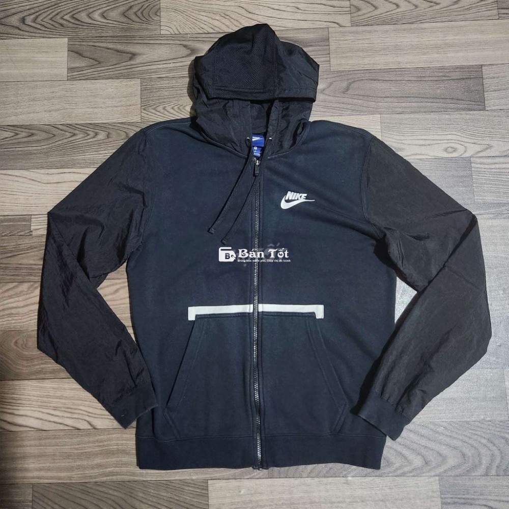 Hoodie Nike authentic (size M)