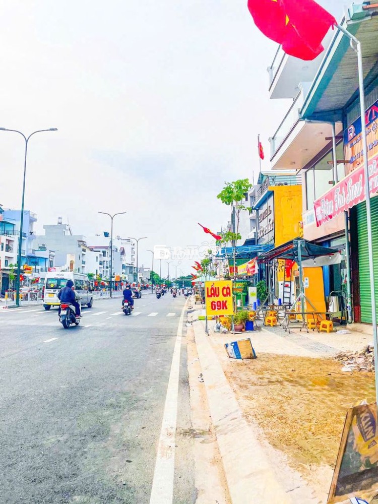 N.Cho Thuê Nhà MT: Dương Quảng Hàm, P6, Quận Gò Vấp_1 Trệt + 6 Lầu