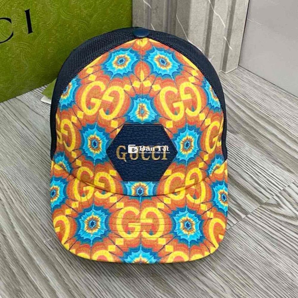 Gucci chính hãng authentic new 💯% Đủ Size S M L  A