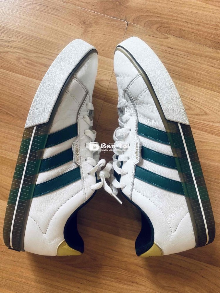Bán đôi Adidas real siz43 chân 42 mang vừa