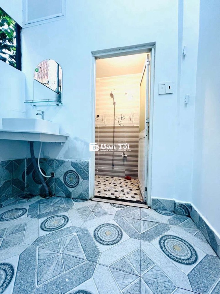 🇻🇳🇻🇳 . NHÀ SỔ ĐỎ RIÊNG , TÂY BẮC LÂN BÀ ĐIỂM