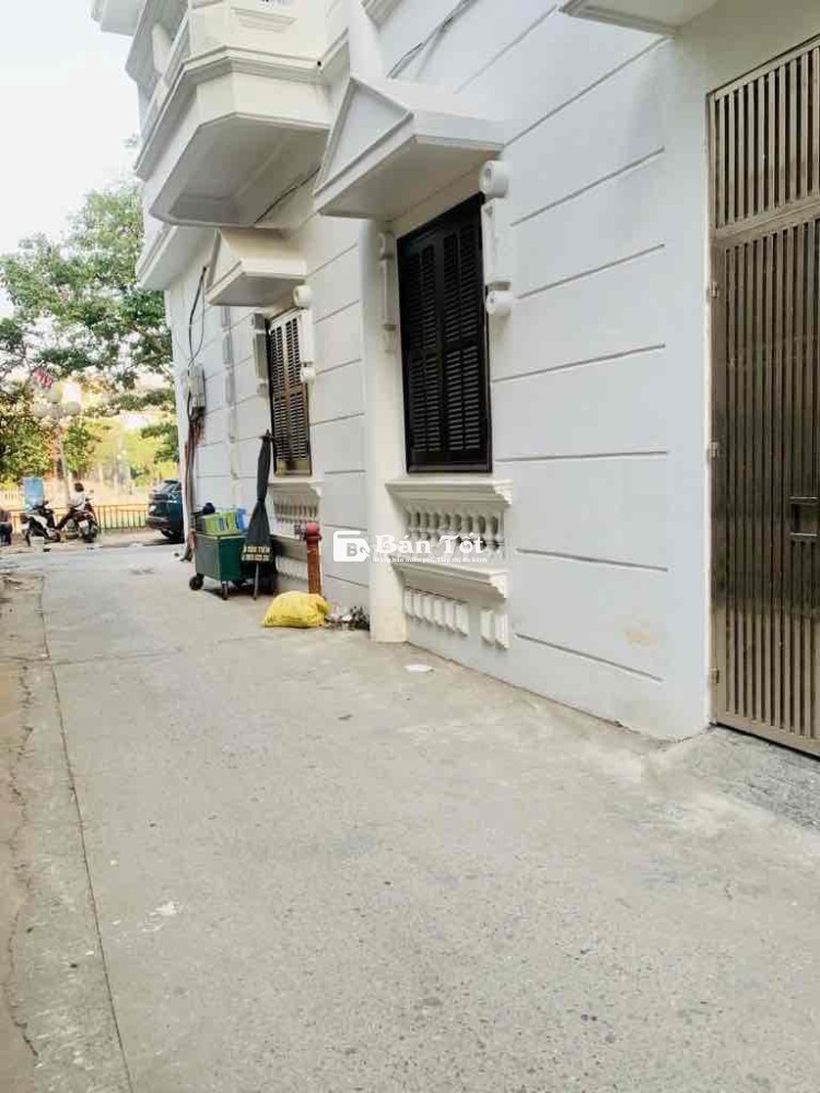 Mặt phố Bồ Đề, lô góc, view hồ, ở chill, dòng tiền kinh doanh ổn định