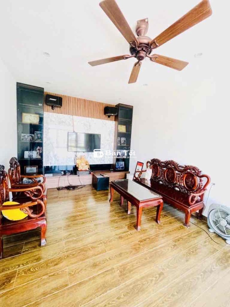Mặt phố Bồ Đề, lô góc, view hồ, ở chill, dòng tiền kinh doanh ổn định