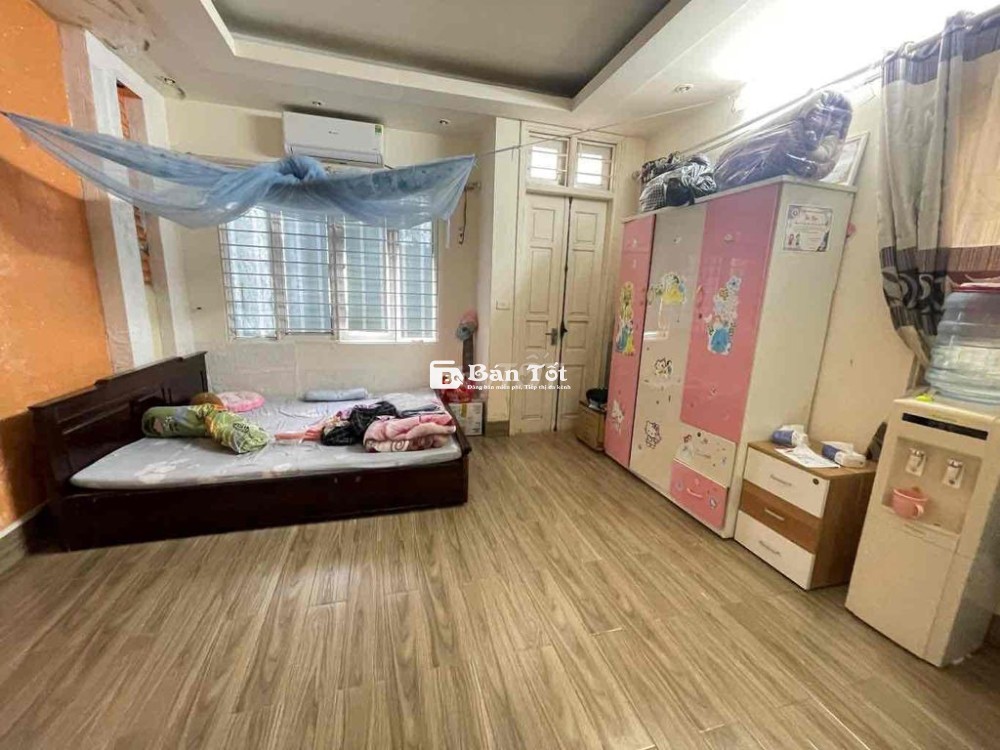 NHÀ 5 TẦNG PHỐ CẦU GIẤY, 32m , NGÕ NÔNG RỘNG , GẦN NHIỀU TRƯỜNG ,CHỢ