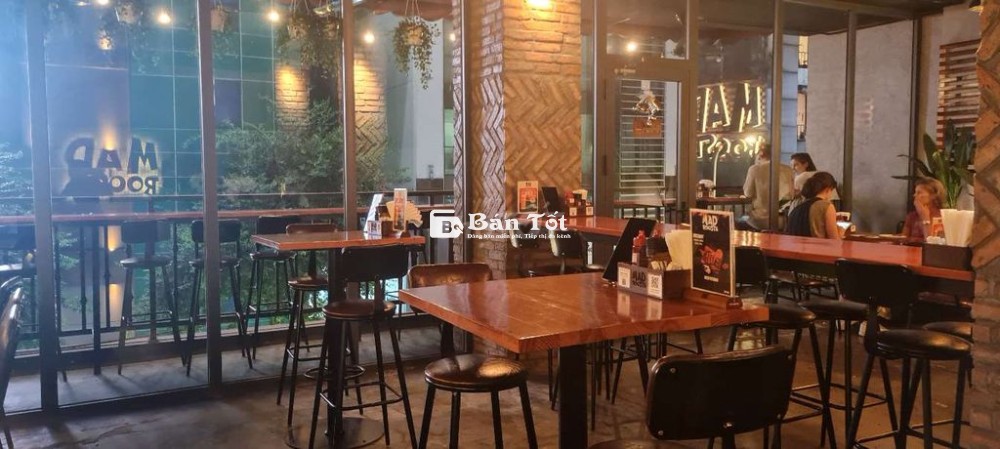 TUYỂN PHỤC VỤ PART-TIME BIẾT TIẾNG ANH