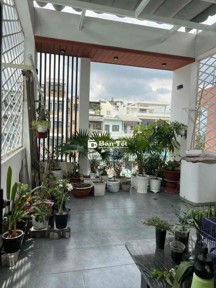 NHÀ MẶT TIỀN DƯƠNG QUẢNG HÀM ,TRỆT 2 LẦU, NHÀ MỚI FULL NỘI THẤT