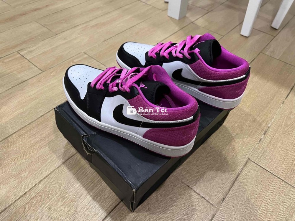Giày Nike Air Jordan 1 Low Black