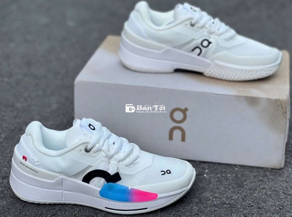 On Running The Roger Pro 2 Đỏ. Trắng, xanh