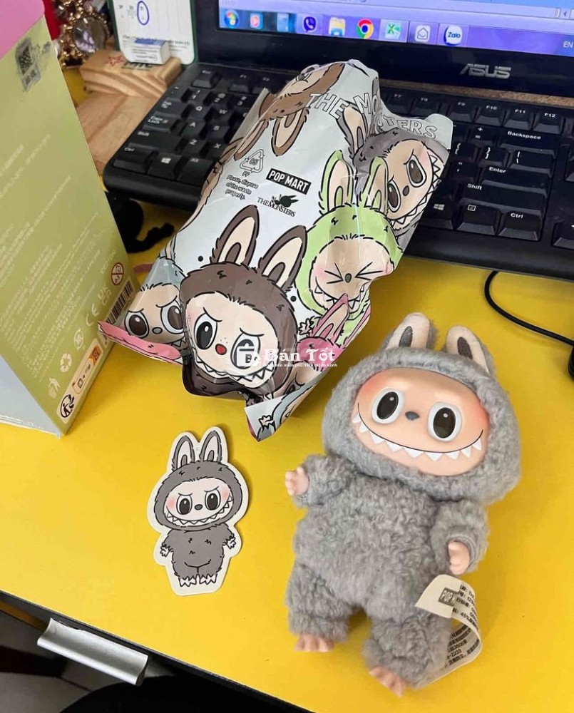 Bé Labubu V1 chính hãng em pass lại do trùng màu