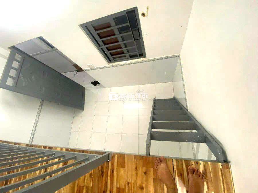 PHÒNG RỘNG 30m2 chỉ 3TR NGAY 214 NGUYỄN OANH P17 GV