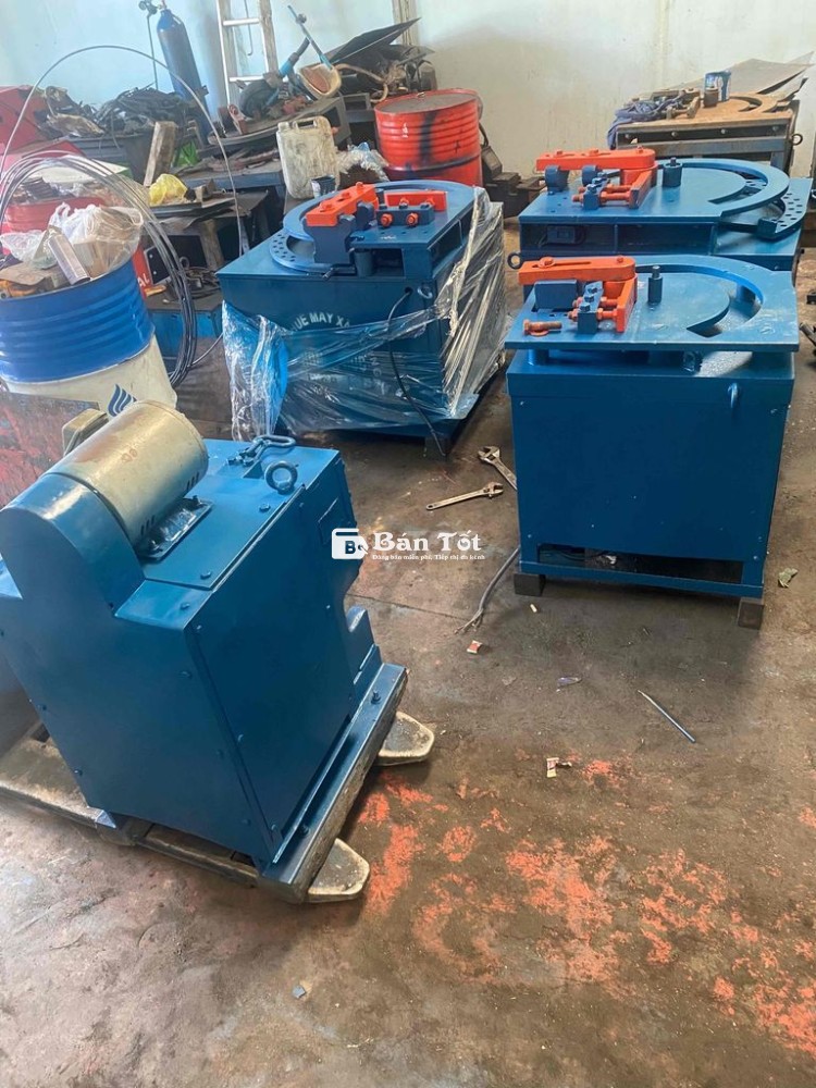 cần tuyển 2 thợ phụ cơ khí