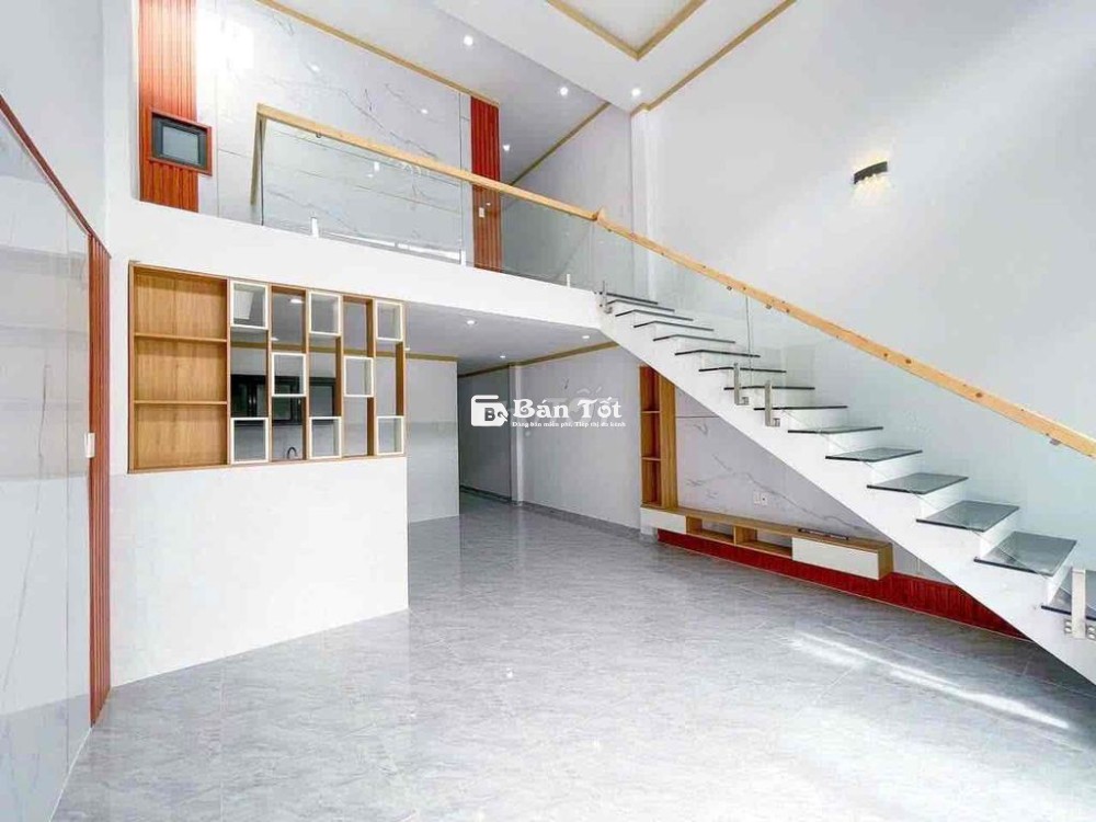 Giảm 300tr, Bán Gấp Nhà 1 Trệt 1 Lửng Đúc Kiên Cố Ngay Cuối Đường Đồng