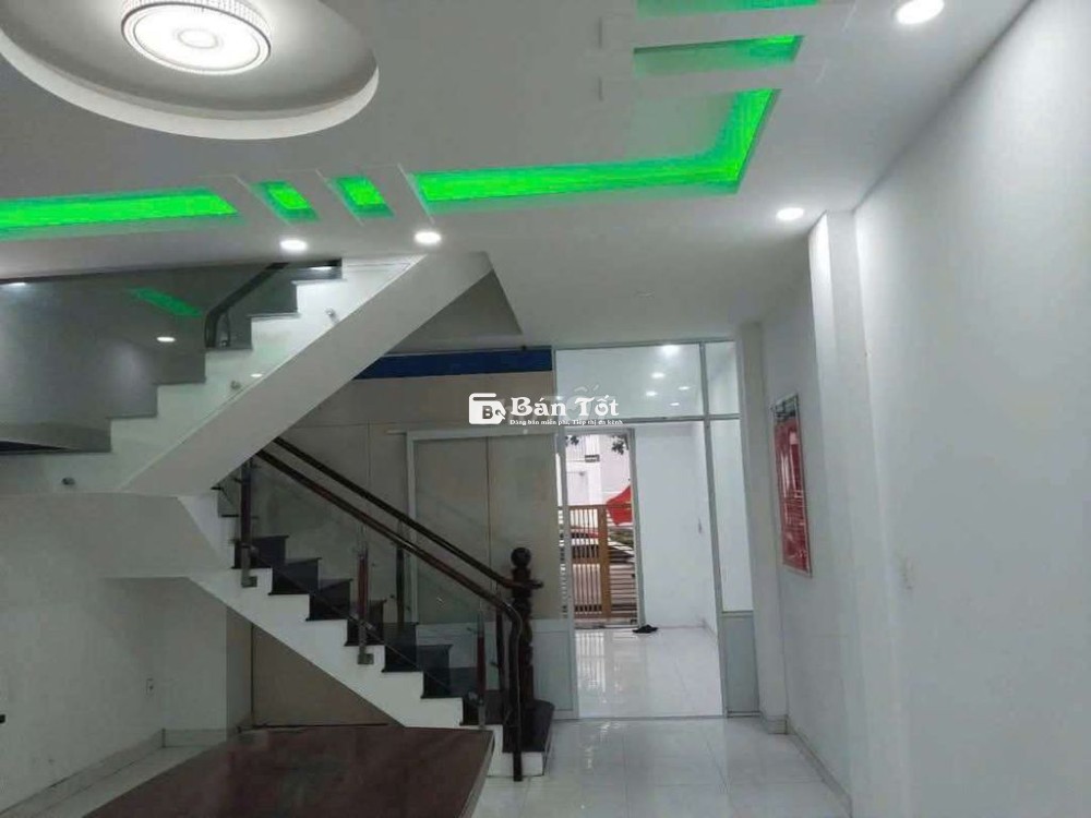 Cho thuê nhà 1 trệt 2 lầu 4pn 4wc khu đô thị Phúc Đạt Phú Lợi