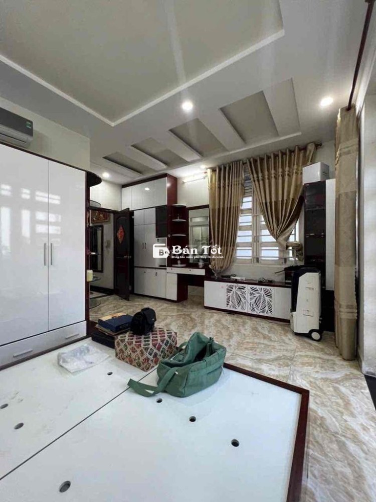 Cần cho thuê biệt thự Dương Quảng Hàm, P.5, Gò Vấp