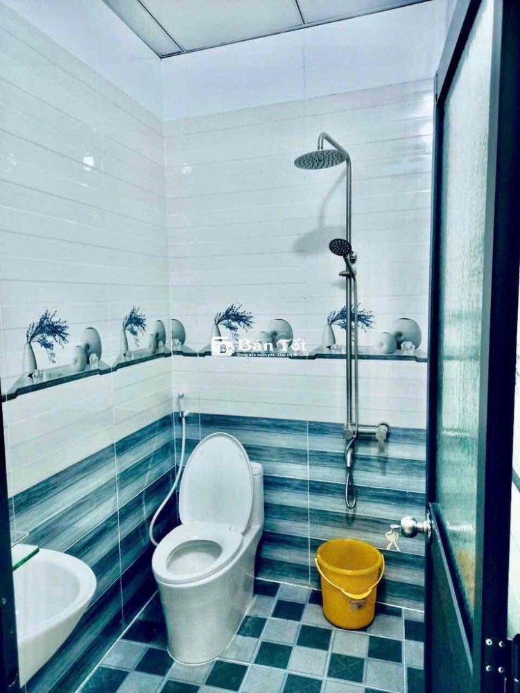 cho thuê nhà nguyên căn 1t1l p Tân phong 2 p ngủ D xe hơi