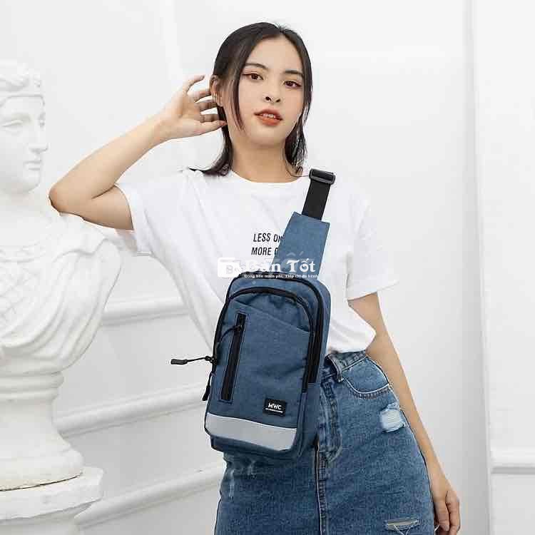 Thanh lí túi đeo chéo MWC