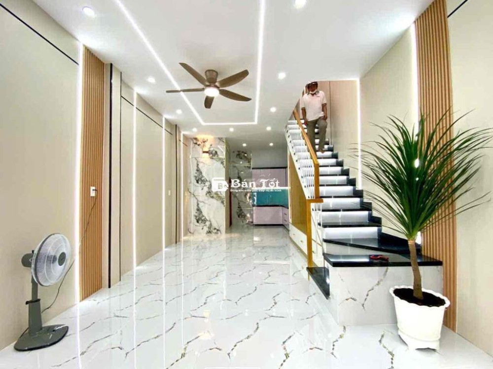 Chỉ 3.38 Tỷ- Nhà đẹp SHR 3PN full nội thất sát chợ Hiệp Thành HT26 Q12