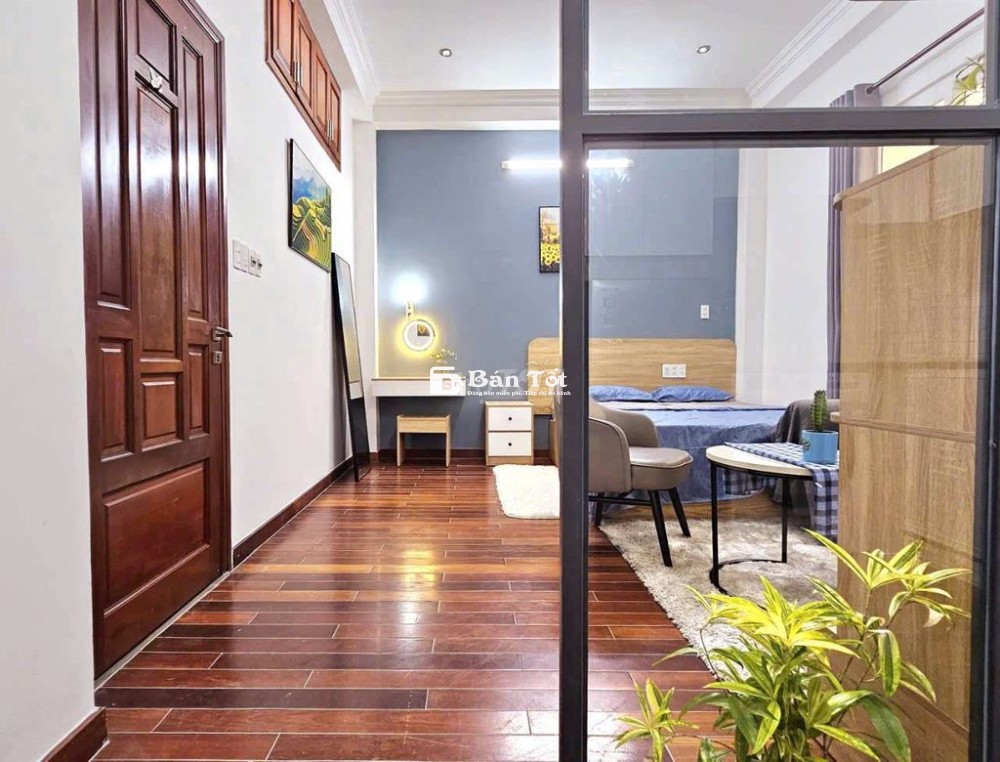THUÊ PHÒNG 35M2 FULL NỘI THẤT THANG MÁY AN NINH NGAY HÙYNH VĂN BÁNH