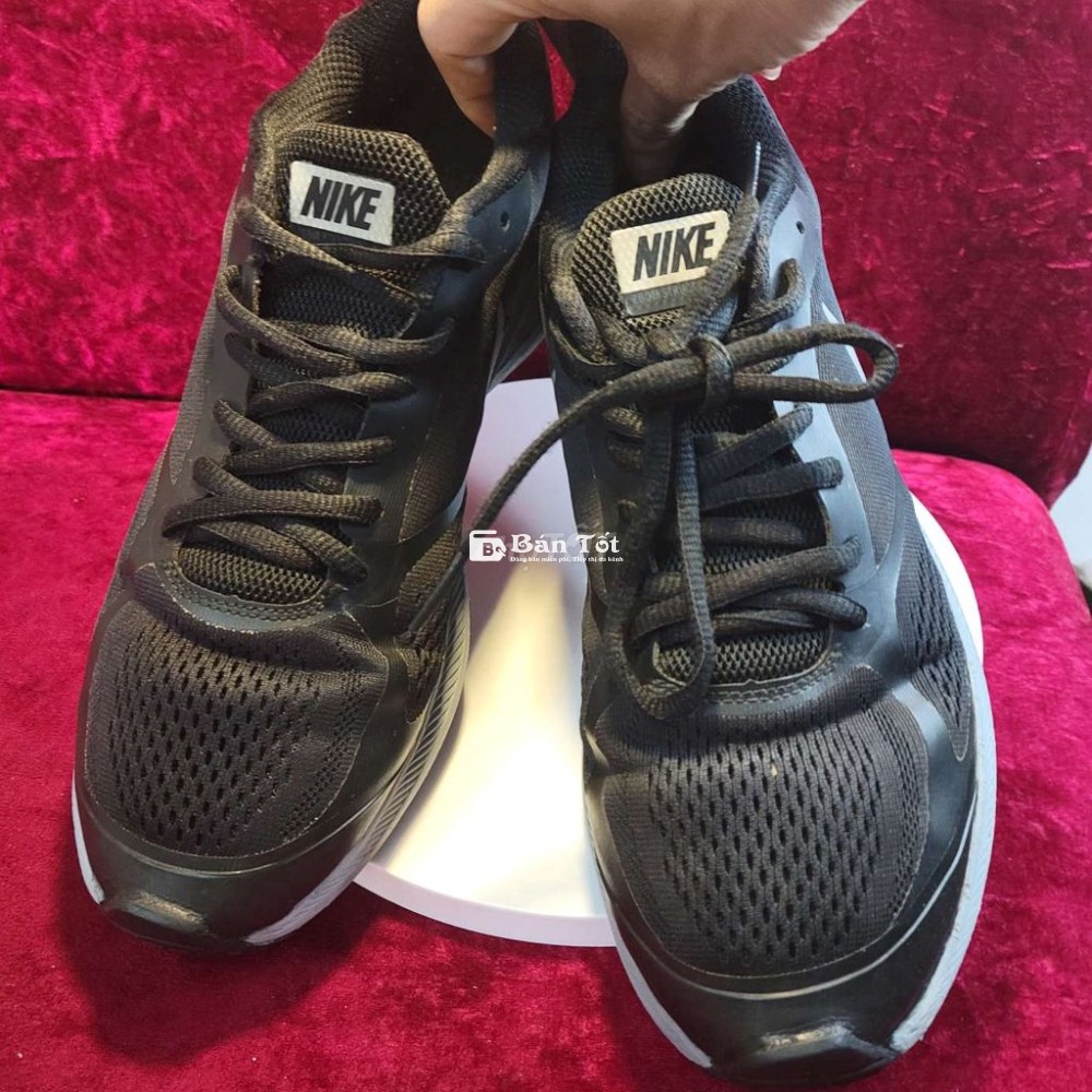 Giày chạy bộ nike runing size 41