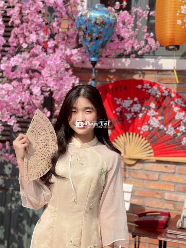Pass áo dài 1 lần mặc size S, màu da
