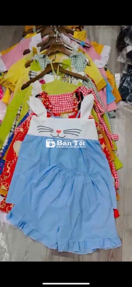 Lô 100 cái đồ bộ, áo, đầm