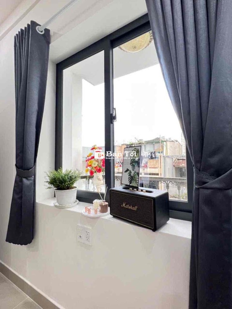 Căn Hộ Ban Công 35m2 Thang Máy Hầm Xe Ngay Ngã Tư Bảy Hiền Tân Bình