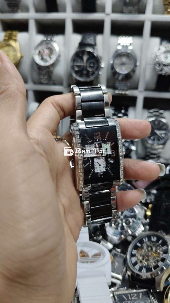 Đồng hồ tank đá ceramic