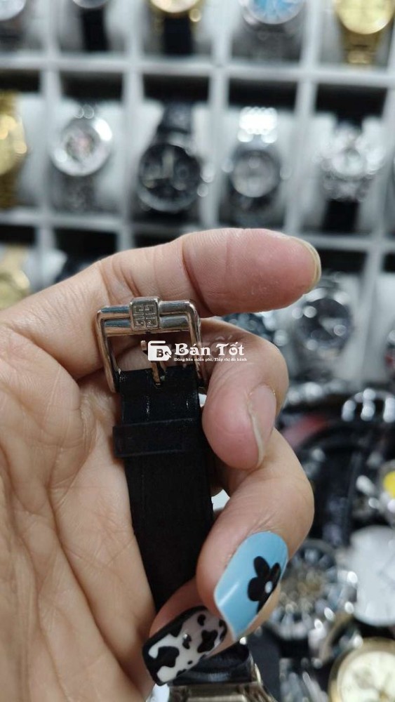 Đồng hồ Givenchy Thụy Sỹ