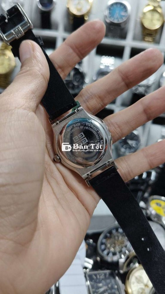 Đồng hồ Givenchy Thụy Sỹ