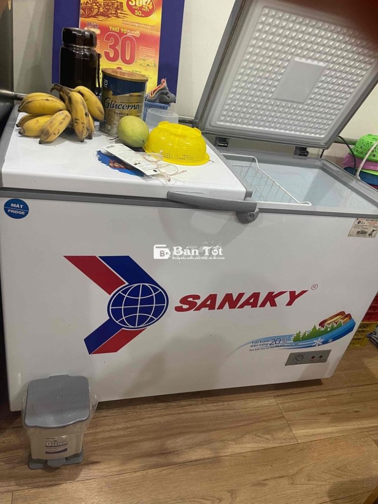 Tủ 1 ngăn đông, 1 ngăn mát 250l còn zin và rất mơi