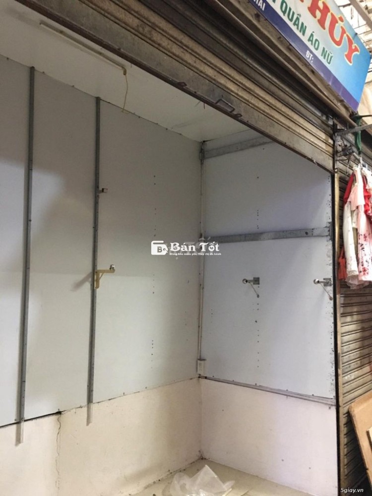 Cho thuê sạp đôi chợ Phạm Văn Hai Khu Mua Sắm Quần Áo  (3 X 1.5 m2)