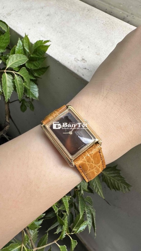 Đồng hồ tank cơ cót Pháp mặt hổ phách