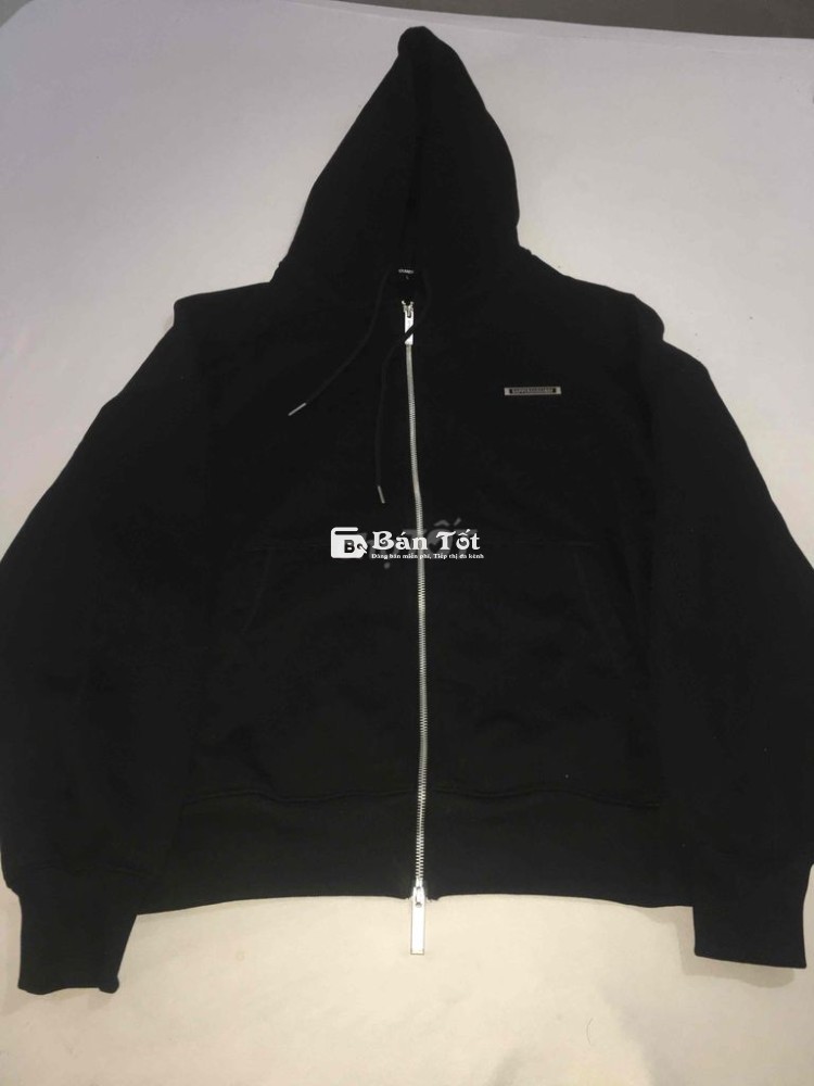 Hoodie khoá zip size L 75kg, mới mặc được 1,2 lần