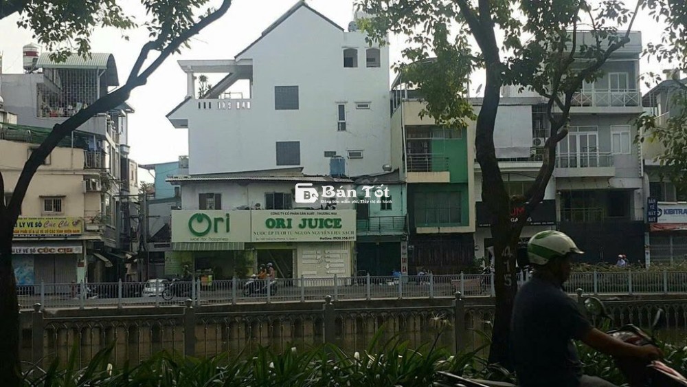 BÁN ĐẤT 2MT HOÀNG SA  Q3-(4 X 13m)-GPXD: 4 Tầng BTCT giá 12 Đồng TL
