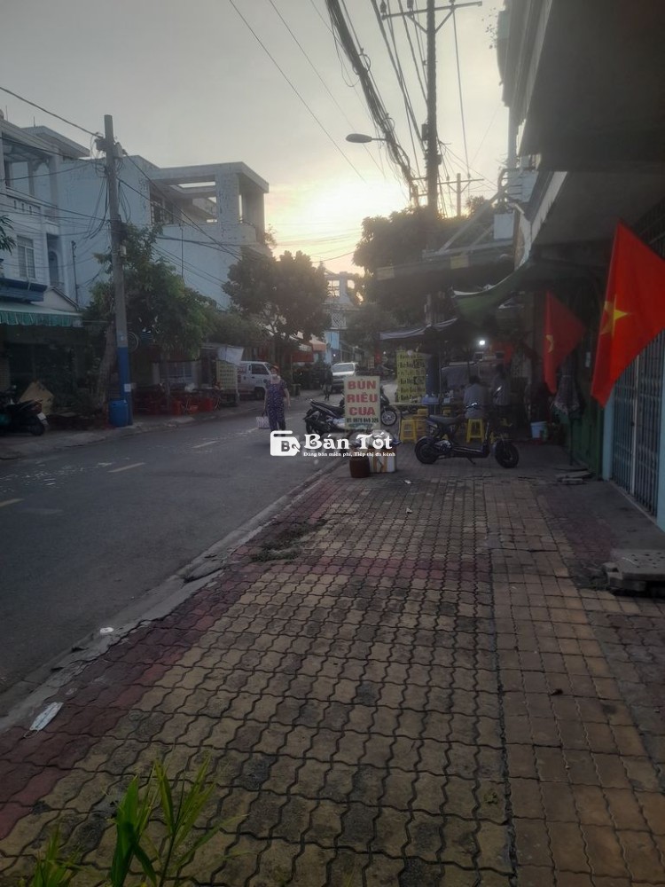 Nhà cho thuê ngay chợ Phước Bình, Tp. Thủ Đức