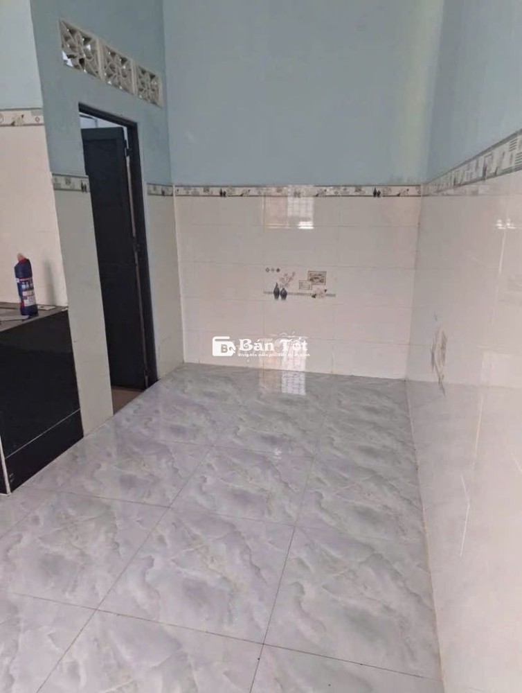 Vì nợ bán nhà 110m2 Giá 690tr có SHR Xã Tân hiệp Hóc Môn! Gấp