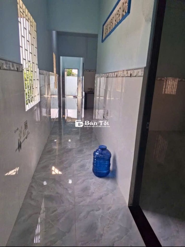 Vì nợ bán nhà 110m2 Giá 690tr có SHR Xã Tân hiệp Hóc Môn! Gấp