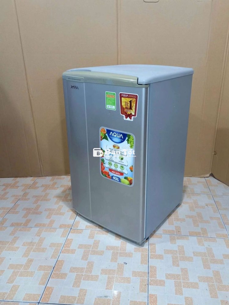 Tủ lạnh Aqua U95Q5R đời mới, 1 cửa nhỏ gọn.
