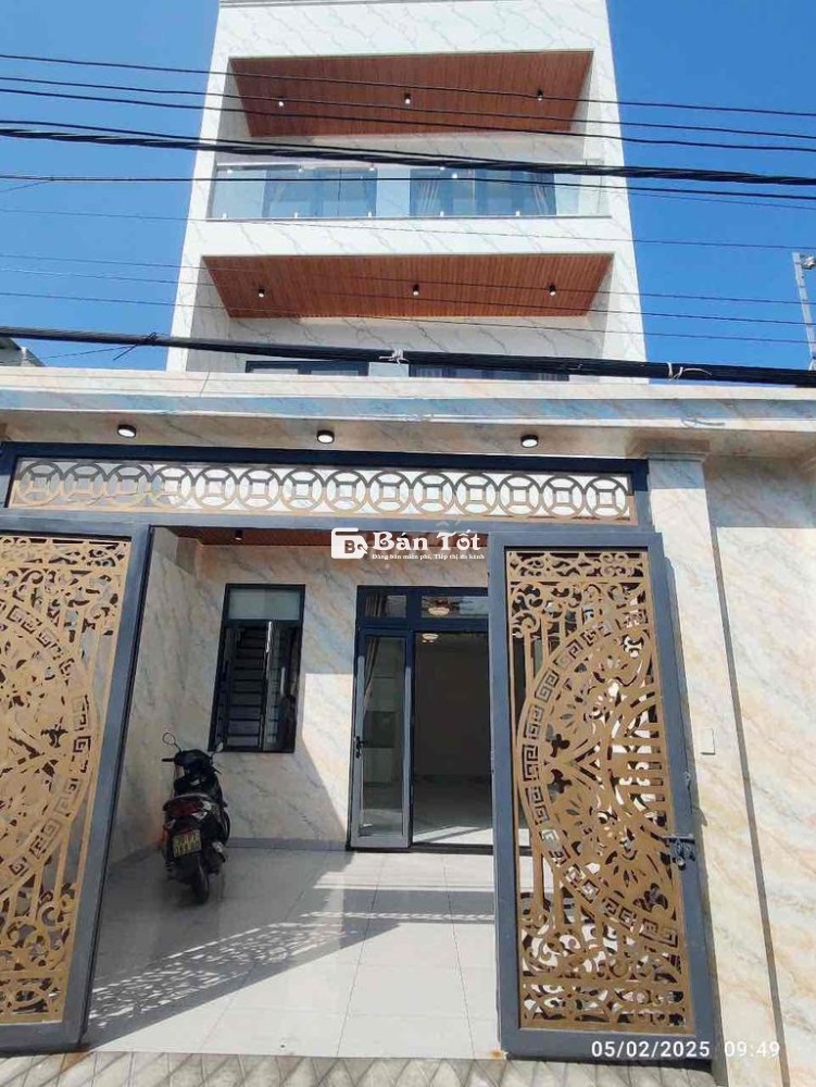 chủ bán nhà trệt 2 lầu mới tinh , đường nhựa 5 m thông gần y tế dĩ an