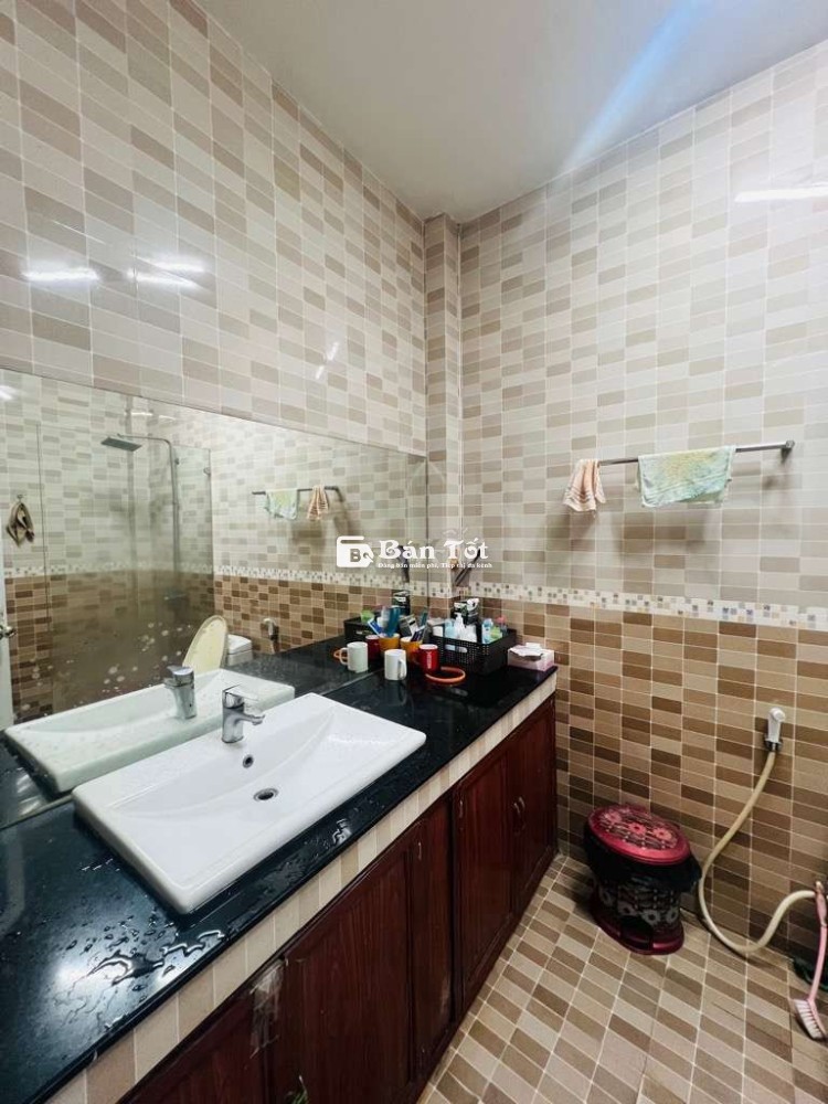 Bán nhà HXH Âu Cơ - Trân Văn Quang- 80m2- oto vô nhà chỉ hơn 6 tỷ xíu