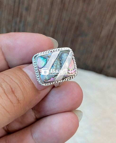 Nhẫn bạc hiệu mặt ốp xàcừ, chữ nhật xưa cực sang